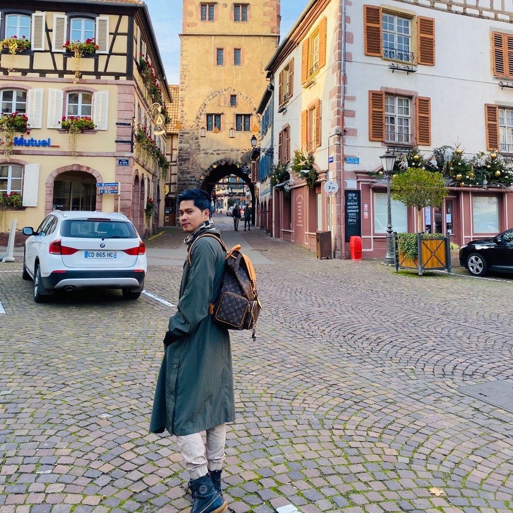 Meet your Posher, John